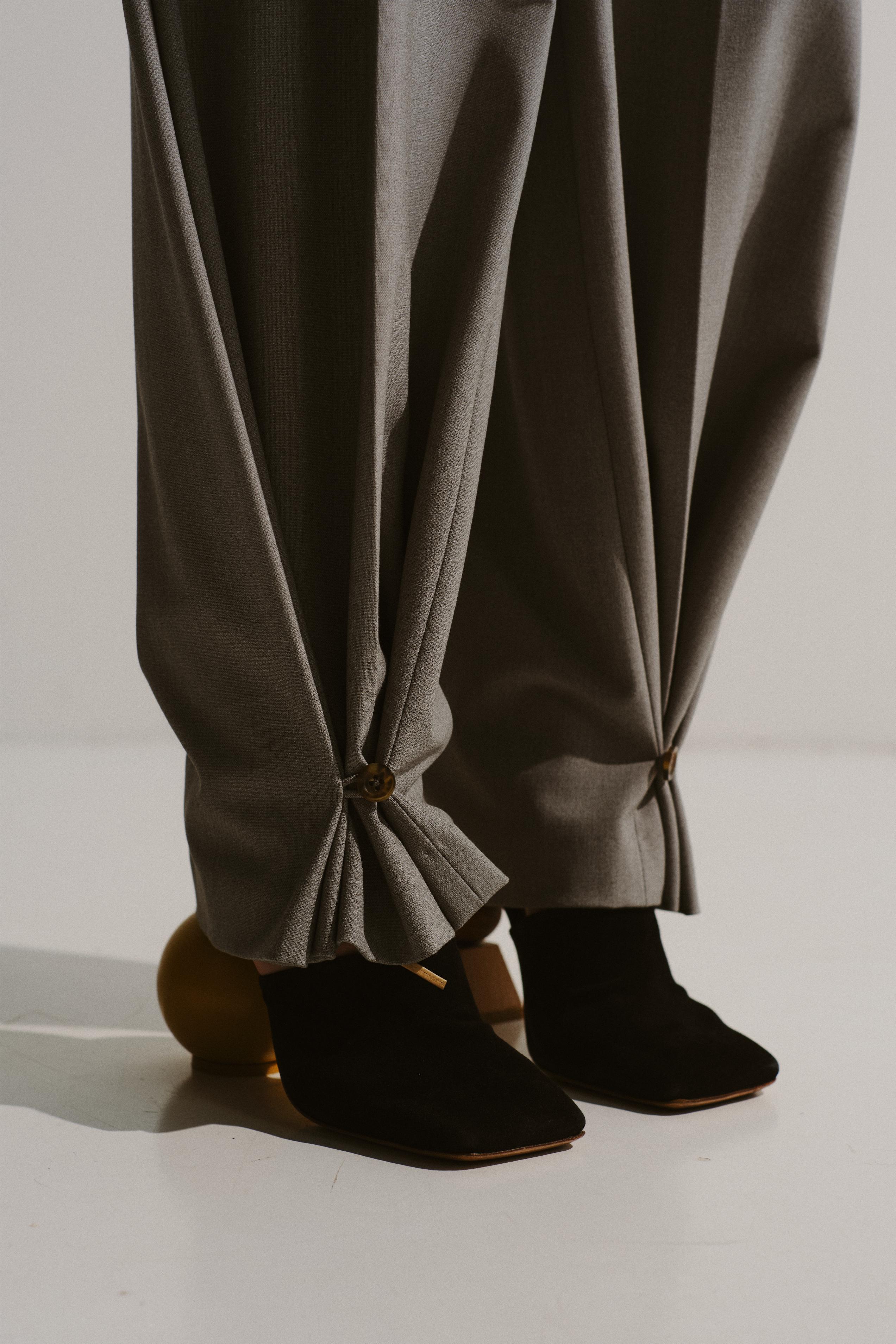 Tailored Pleat Detail Tapered Pants