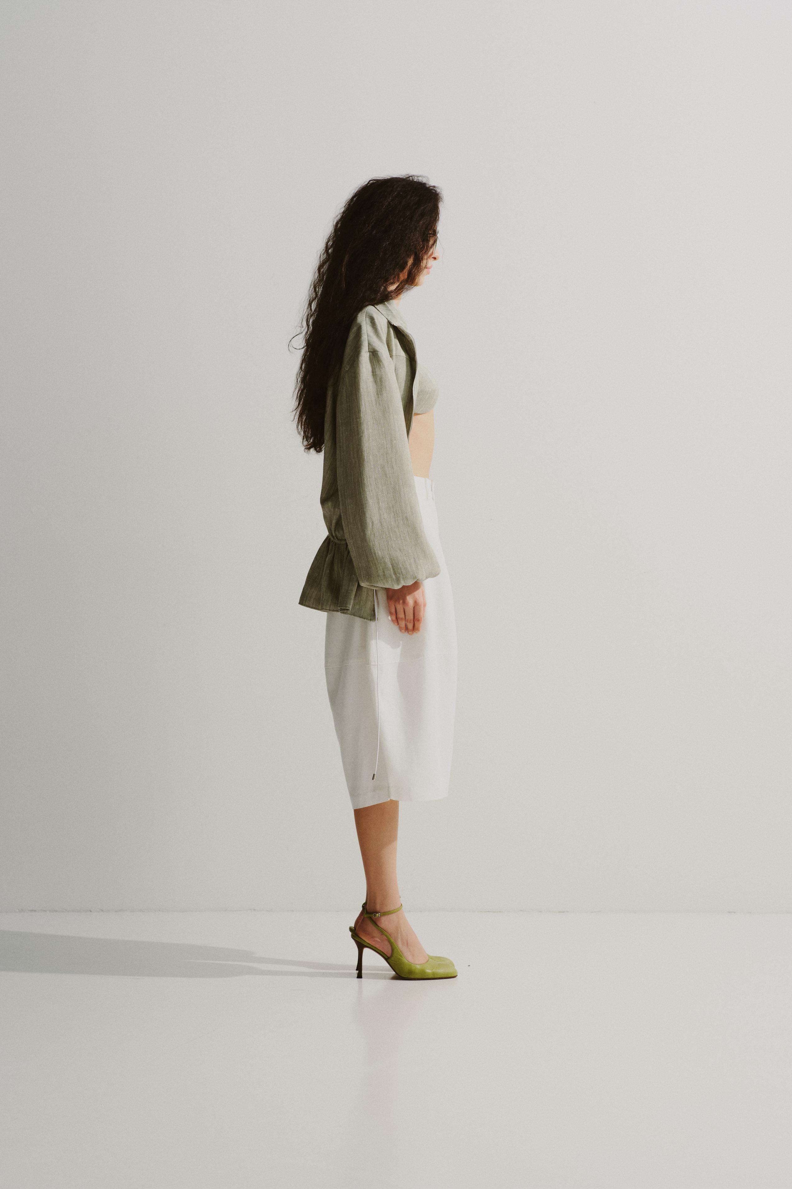 Linen Barrel Shorts